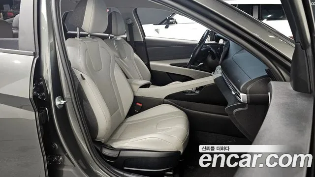 2021 Hyundai Avante (CN7) 1.6 Sold VIN KMHLM41EEMU218626 – trunk area