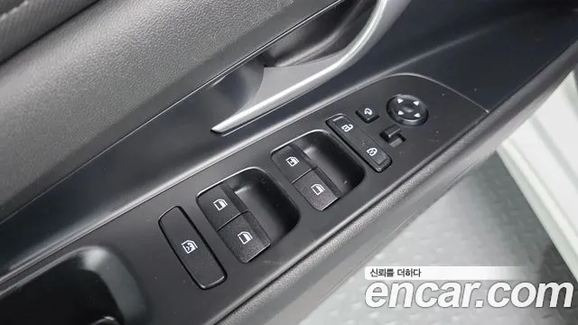 2022 Hyundai Avante (CN7) 1.6 Sold VIN KMHLM41EENU276770 – exterior detail 2022 Hyundai Avante (CN7) 1.6 Sold VIN KMHLM41EENU276770 – exterior detail