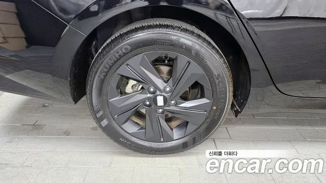 2023 Hyundai Avante (CN7) 1.6 Sold VIN KMHLM41EEPU373506 – side profile