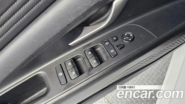 2023 Hyundai Avante (CN7) 1.6 Sold VIN KMHLM41EEPU484430 – exterior detail 2023 Hyundai Avante (CN7) 1.6 Sold VIN KMHLM41EEPU484430 – exterior detail