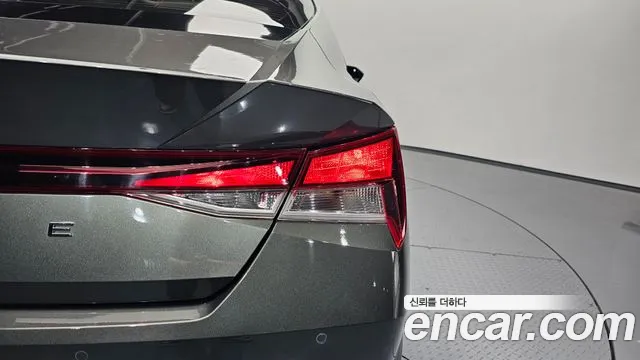 2021 Hyundai Avante Hybrid (CN7) Modern Sold VIN KMHLM41JGMU010361 – trunk area