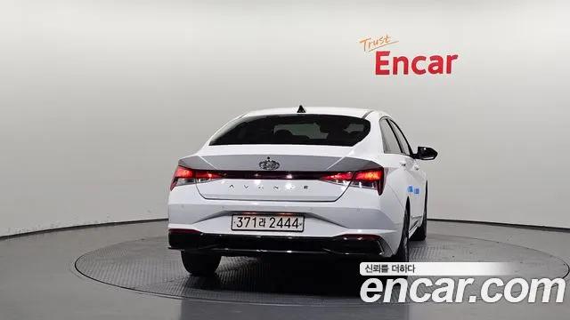 2022 Hyundai Avante Hybrid (Cn7) Modern Sold VIN KMHLM41JGNU018945 – front exterior