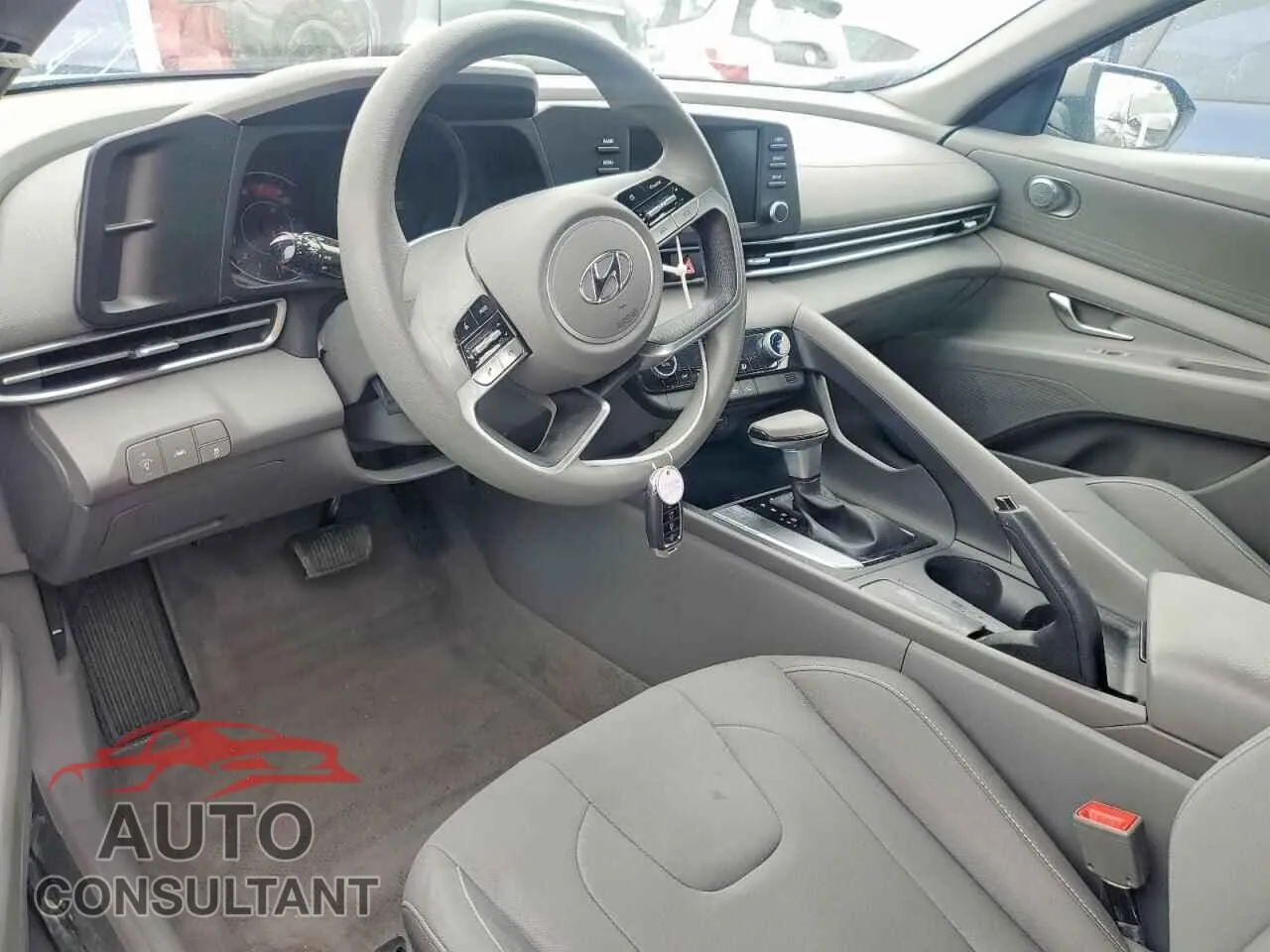 2022 HYUNDAI ELANTRA Damaged VIN KMHLM4AG3NU218918 – undercarriage 2022 HYUNDAI ELANTRA Damaged VIN KMHLM4AG3NU218918 – undercarriage