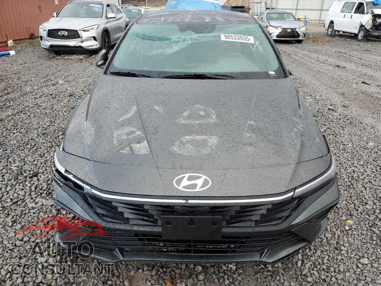 2024 HYUNDAI ELANTRA Damaged VIN KMHLM4DG3RU654962 – interior seats