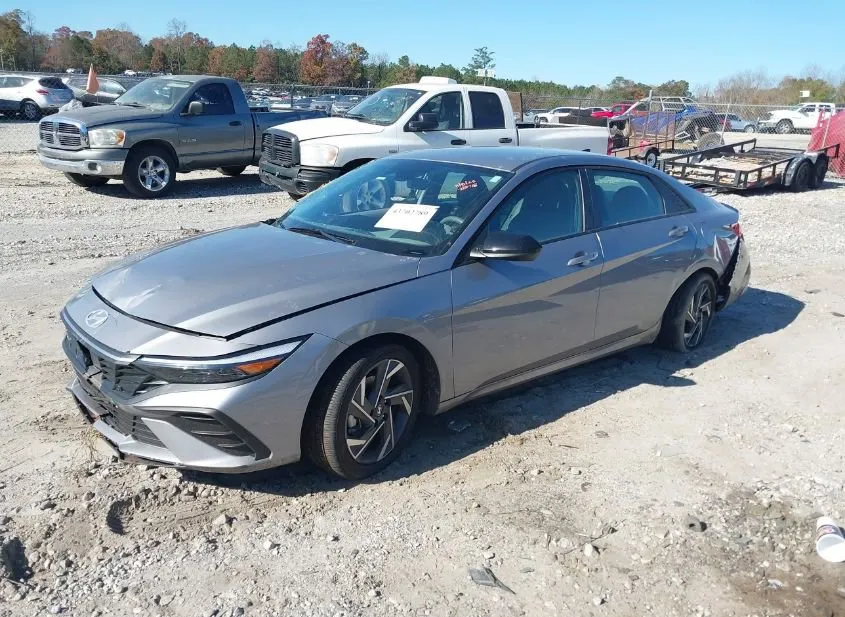 2025 HYUNDAI Elantra Used VIN KMHLM4DG4SU986933 – interior seats