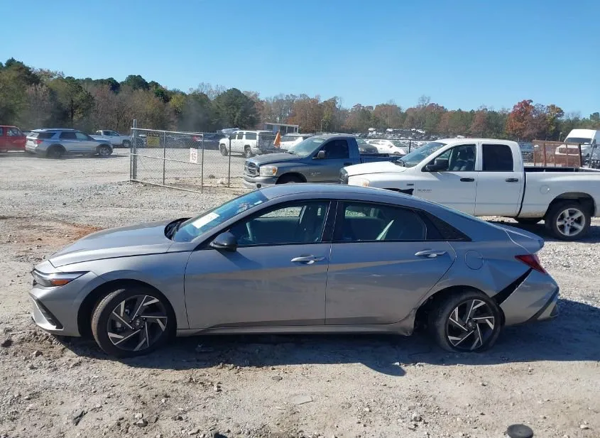 2025 HYUNDAI Elantra Used VIN KMHLM4DG4SU986933 – engine bay