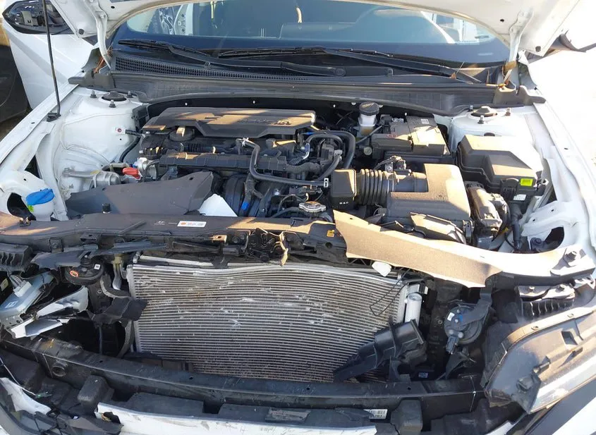 2024 HYUNDAI Elantra Used VIN KMHLM4DG8RU837015 – trunk area 2024 HYUNDAI Elantra Used VIN KMHLM4DG8RU837015 – trunk area
