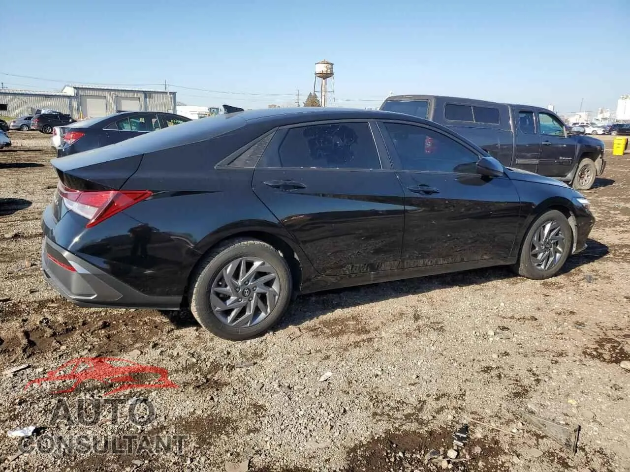 2024 HYUNDAI ELANTRA Damaged VIN KMHLM4DG9RU752068 – side profile