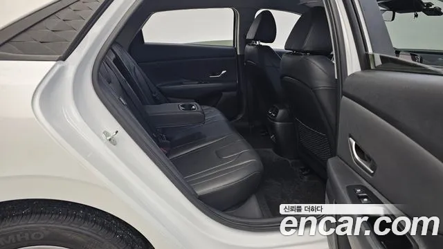 2024 Hyundai The New Avante (CN7) 1.6 Sold VIN KMHLN41EERU697401 – side profile 2024 Hyundai The New Avante (CN7) 1.6 Sold VIN KMHLN41EERU697401 – side profile