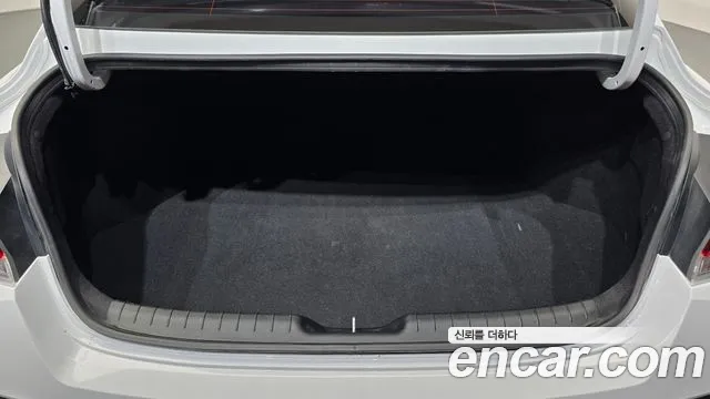 2024 Hyundai The New Avante (CN7) 1.6 Sold VIN KMHLN41EERU782978 – trunk area 2024 Hyundai The New Avante (CN7) 1.6 Sold VIN KMHLN41EERU782978 – trunk area