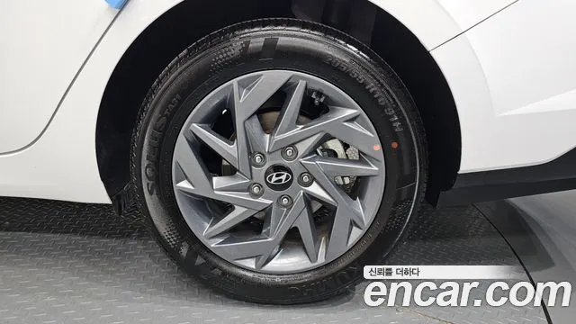 2025 Hyundai The New Avante (CN7) 1.6 Sold VIN KMHLN41EESU000213 – dashboard