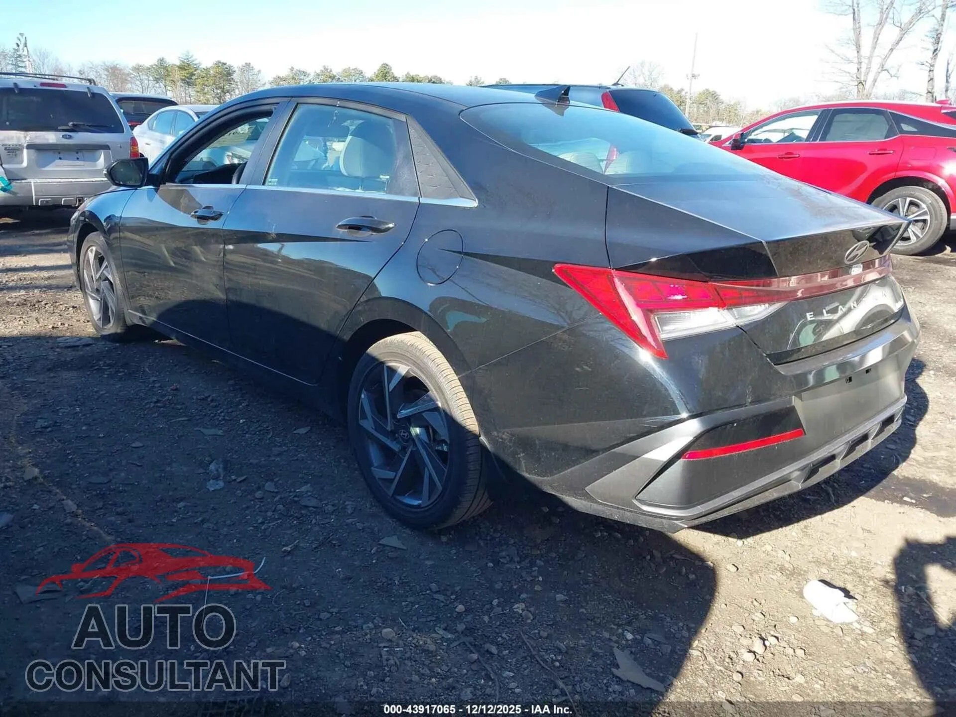 2025 HYUNDAI ELANTRA Damaged VIN KMHLP4DG4SU971484 – side profile