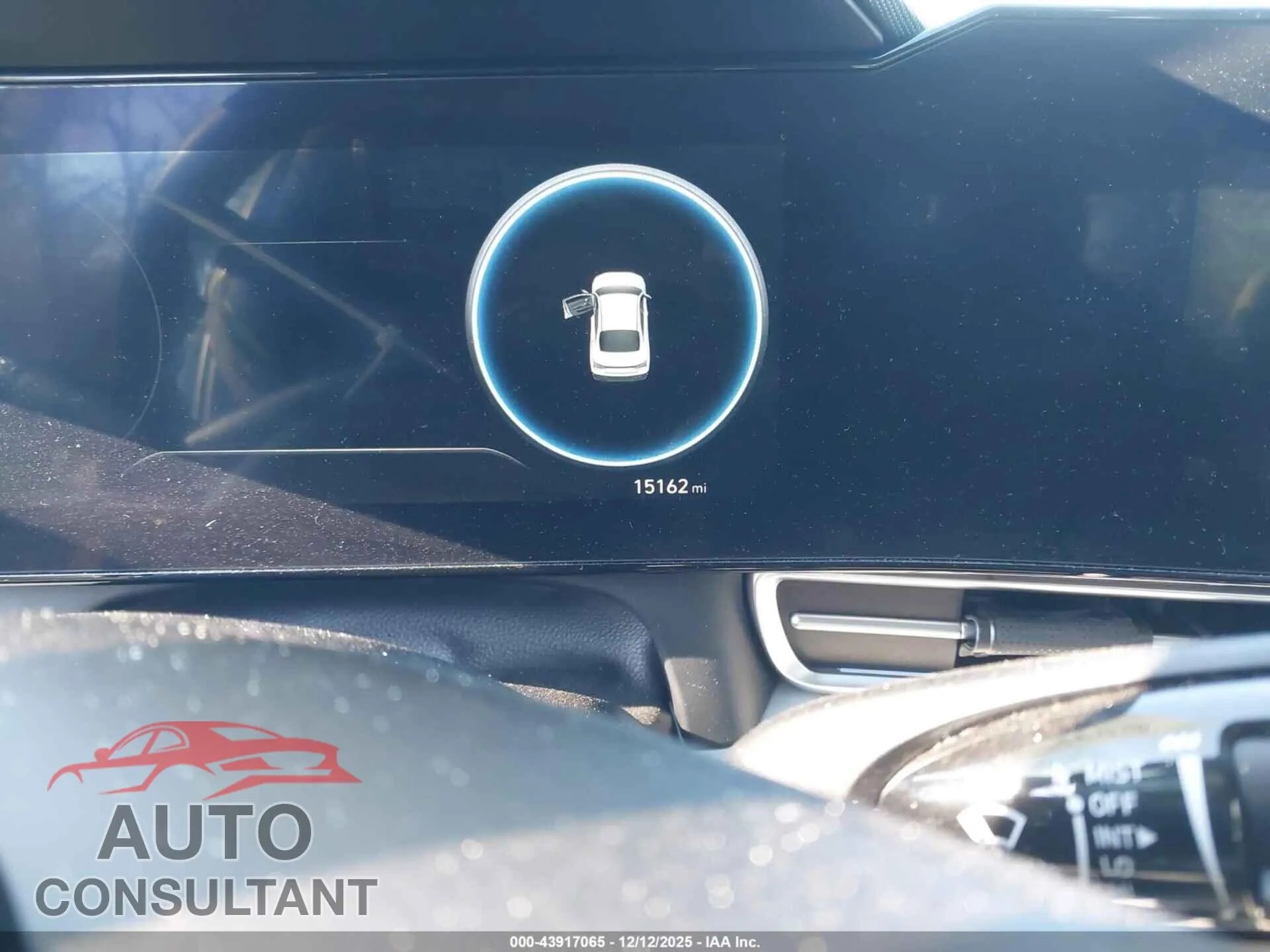 2025 HYUNDAI ELANTRA Damaged VIN KMHLP4DG4SU971484 – exterior detail