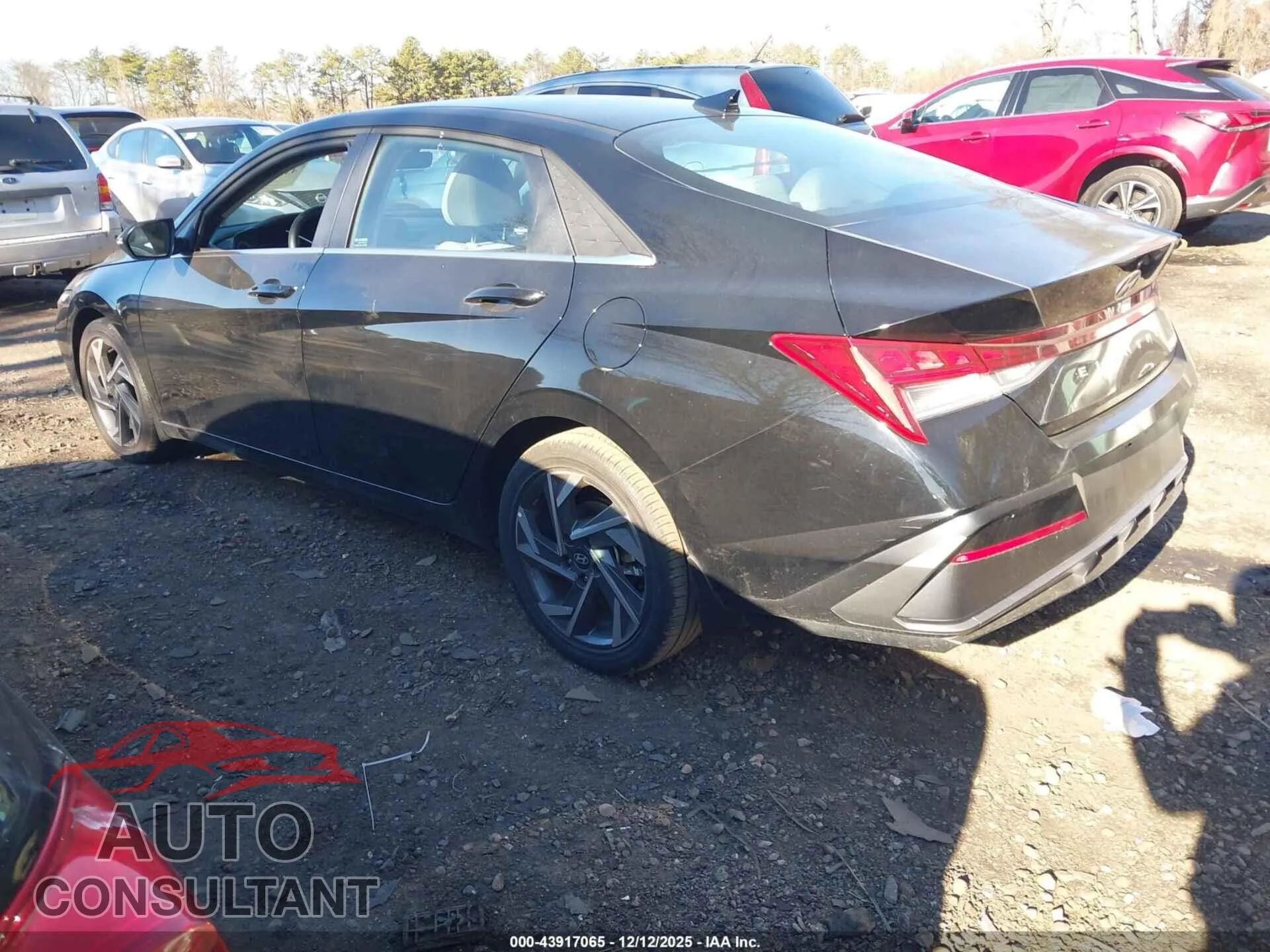 2025 HYUNDAI ELANTRA Damaged VIN KMHLP4DG4SU971484 – photo 14