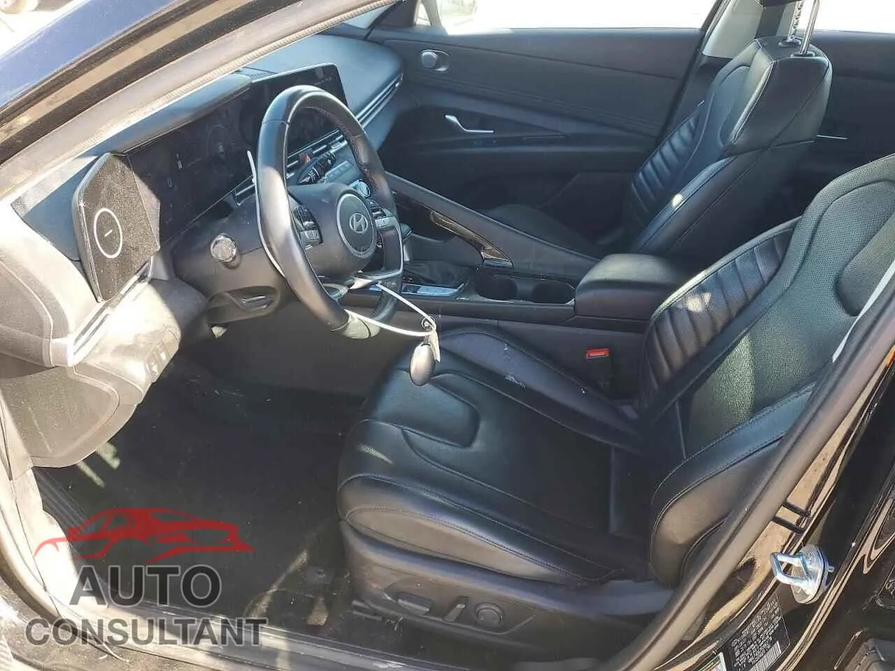 2024 HYUNDAI ELANTRA Damaged VIN KMHLP4DG7RU662778 – exterior detail