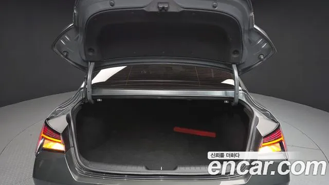 2021 Hyundai Avante (CN7) 1.6 Sold VIN KMHLR41EEMU005905 – interior seats