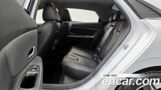 2021 Hyundai Avante (CN7) 1.6 Sold VIN KMHLR41EEMU048198 – rear exterior