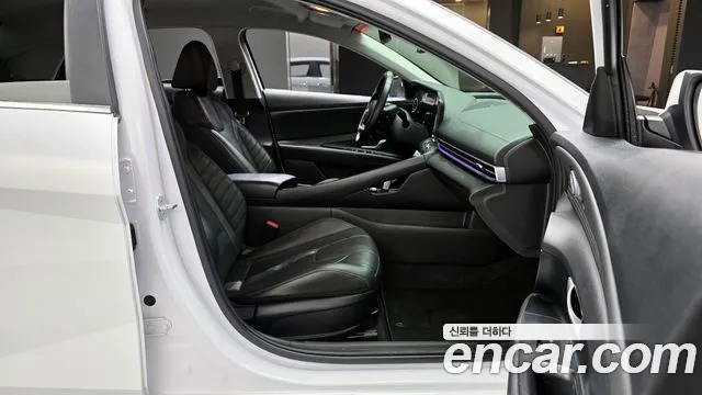 2021 Hyundai Avante (CN7) 1.6 Sold VIN KMHLR41EEMU048198 – trunk area
