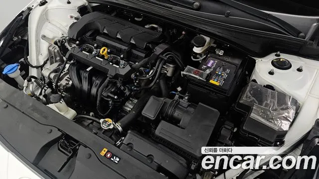 2021 Hyundai Avante (Cn7) 1.6 Sold VIN KMHLR41EEMU058400 – front exterior