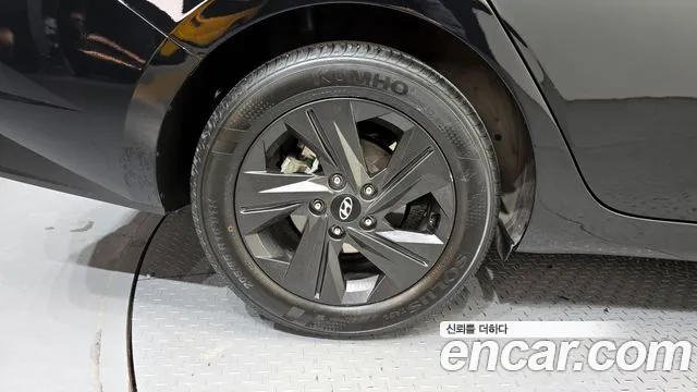 2022 Hyundai Avante (CN7) 1.6 Sold VIN KMHLR41EENU300709 – undercarriage