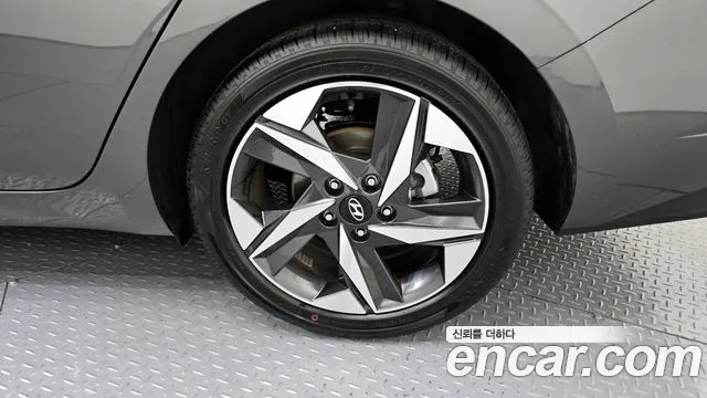 2023 Hyundai Avante (CN7) 1.6 Sold VIN KMHLR41EEPU344482 – interior seats