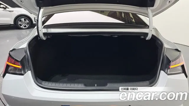 2023 Hyundai Avante (CN7) 1.6 Sold VIN KMHLR41EEPU370827 – odometer reading
