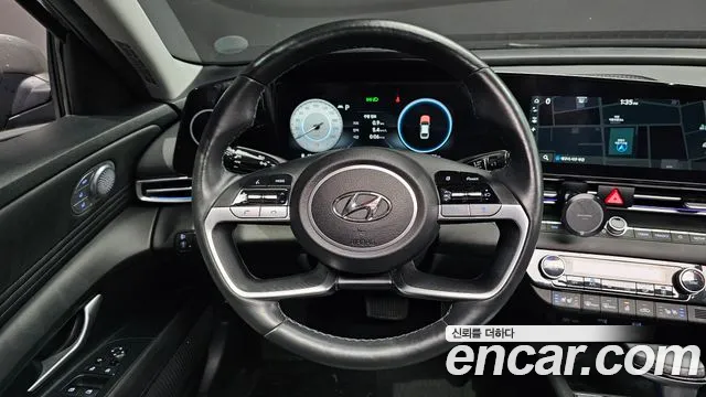 2023 Hyundai Avante (CN7) 1.6 Sold VIN KMHLR41EEPU529826 – dashboard