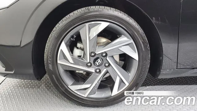 2024 Hyundai The New Avante (Cn7) 1.6 Sold VIN KMHLR41EERU632880 – front exterior