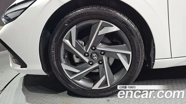 2024 Hyundai The New Avante (CN7) 1.6 Sold VIN KMHLR41EERU639625 – trunk area 2024 Hyundai The New Avante (CN7) 1.6 Sold VIN KMHLR41EERU639625 – trunk area
