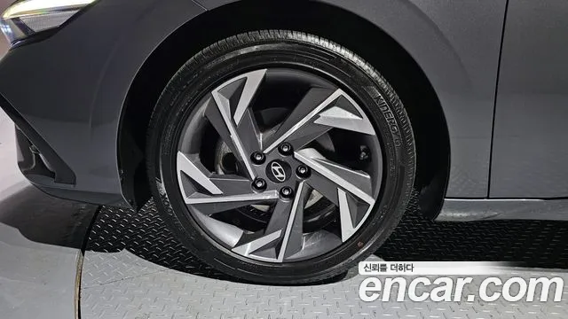 2024 Hyundai The New Avante (CN7) 1.6 Sold VIN KMHLR41EERU731420 – trunk area 2024 Hyundai The New Avante (CN7) 1.6 Sold VIN KMHLR41EERU731420 – trunk area