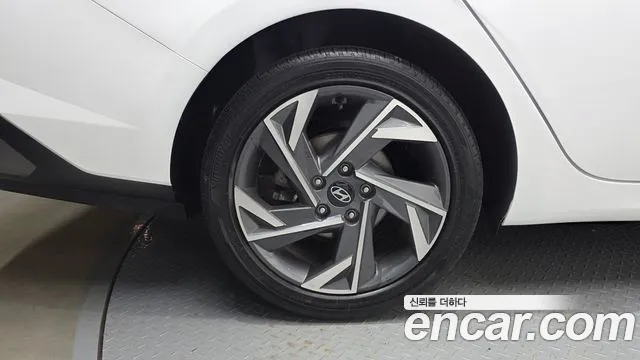 2024 Hyundai The New Avante (CN7) 1.6 Sold VIN KMHLR41EERU738235 – exterior detail