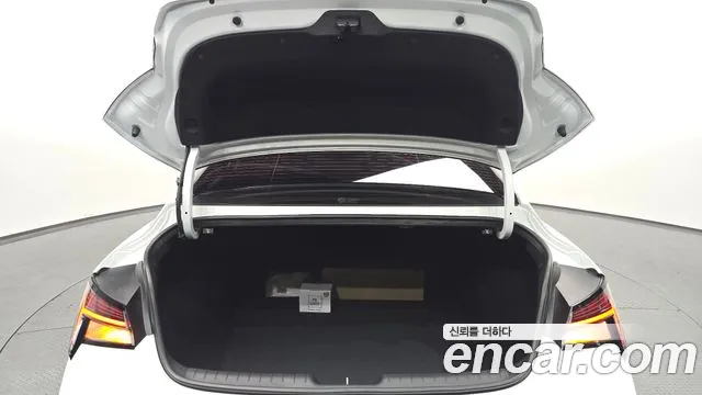 2026 Hyundai The New Avante (Cn7) 1.6 Sold VIN KMHLR41EETU106004 – front exterior
