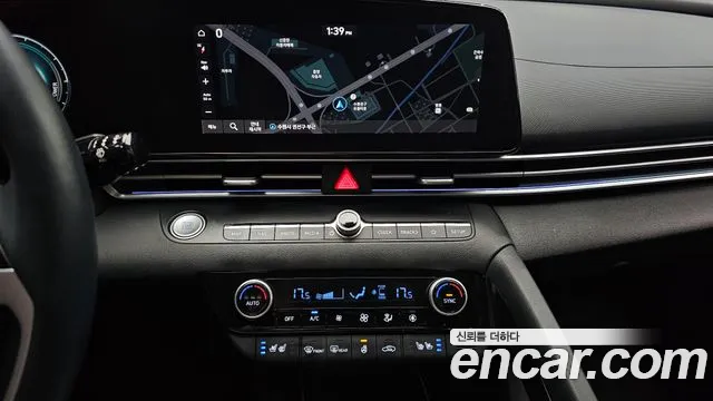 2021 Hyundai Avante Hybrid (CN7) Inspiration Sold VIN KMHLR41JGMU009976 – exterior detail 2021 Hyundai Avante Hybrid (CN7) Inspiration Sold VIN KMHLR41JGMU009976 – exterior detail