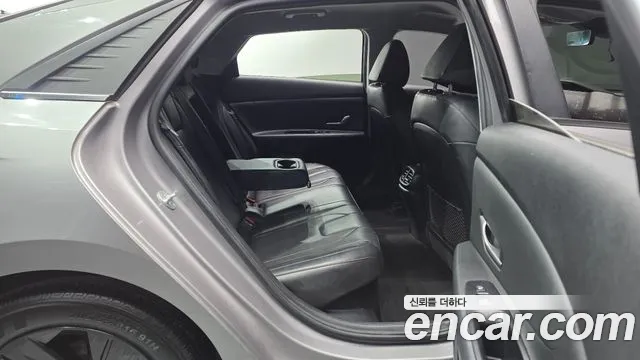 2021 Hyundai Avante Hybrid (CN7) Inspiration Sold VIN KMHLR41JGMU011037 – interior seats