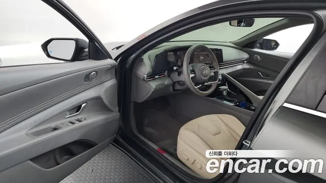 2026 Hyundai The New Avante Hybrid (CN7) Inspiration Sold VIN KMHLR41JGTU174526 – interior seats