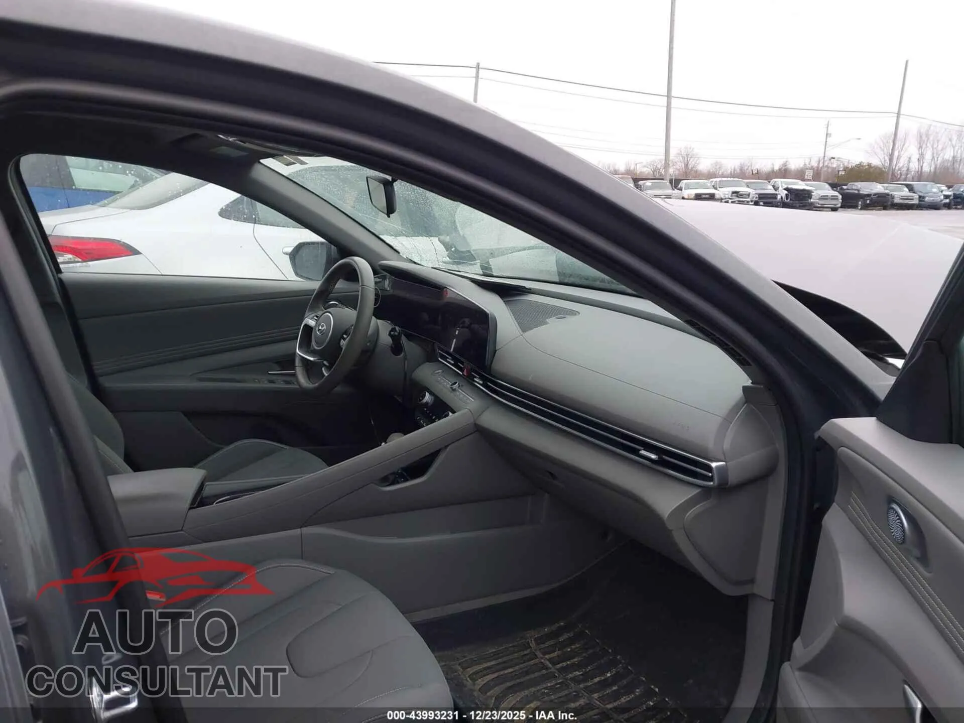 2023 HYUNDAI ELANTRA Damaged VIN KMHLS4AGXPU607774 – interior seats