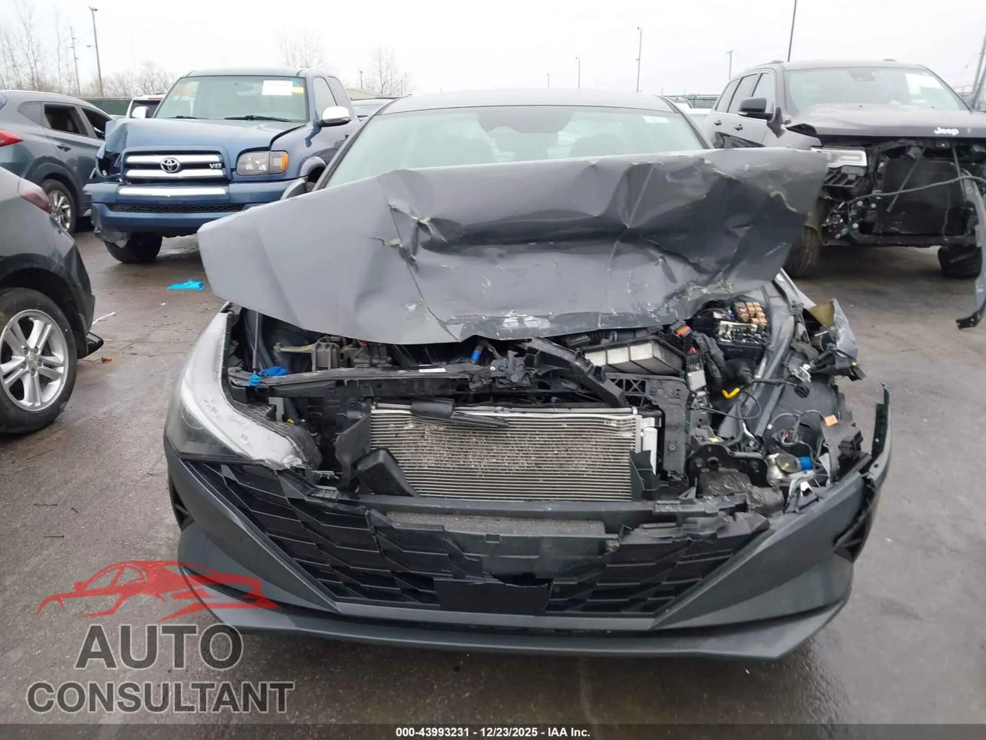 2023 HYUNDAI ELANTRA Damaged VIN KMHLS4AGXPU607774 – photo 12