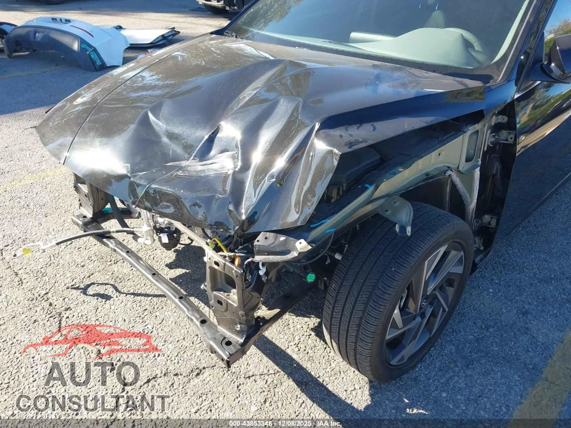 2025 HYUNDAI ELANTRA Damaged VIN KMHLS4DG9SU939869 – engine bay