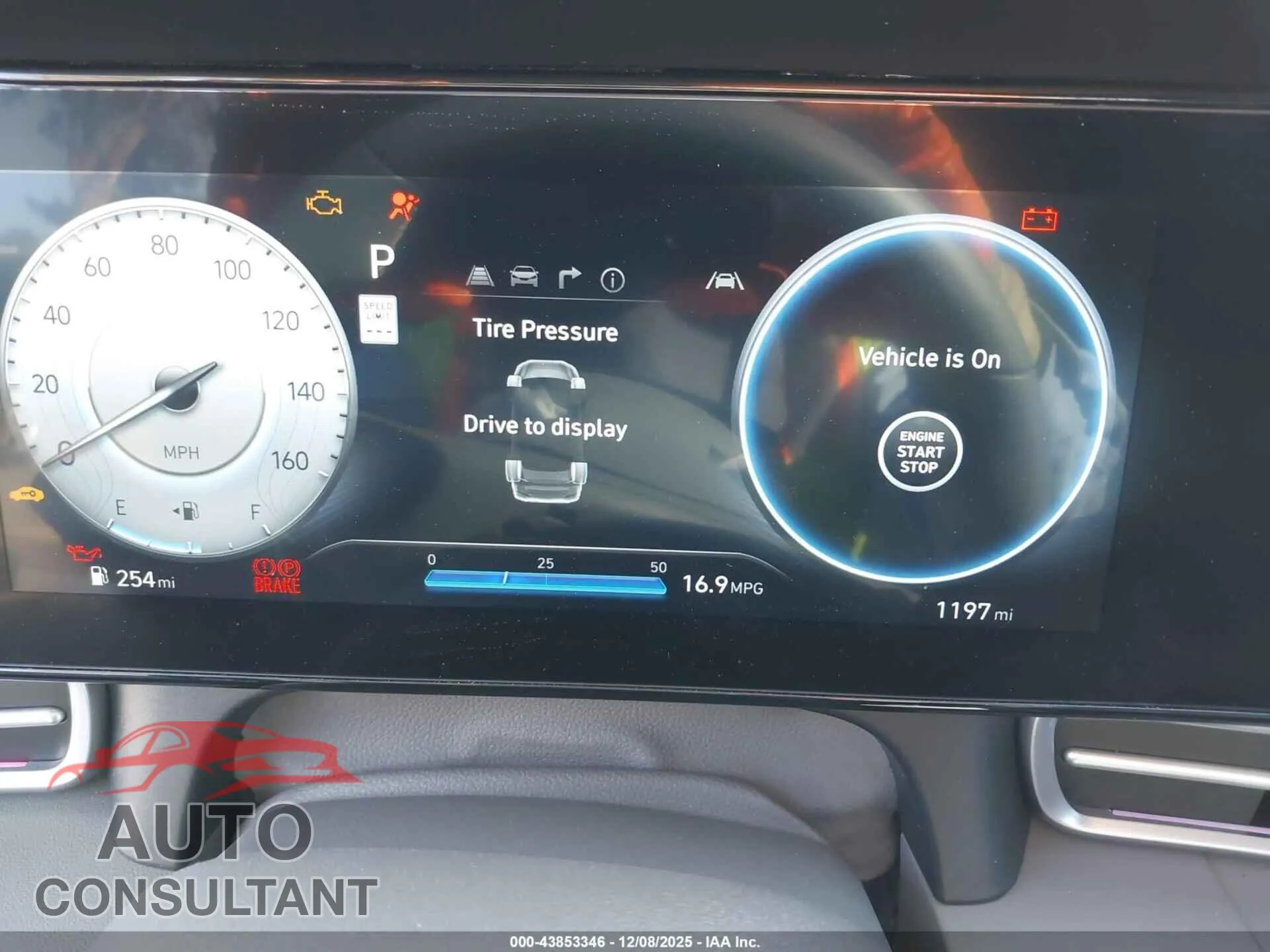 2025 HYUNDAI ELANTRA Damaged VIN KMHLS4DG9SU939869 – exterior detail