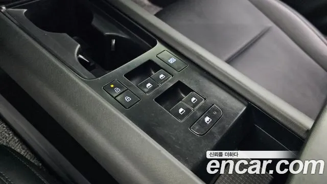 2023 Hyundai Ioniq 6 Long Range Sold VIN KMHM241AFPA002480 – exterior detail