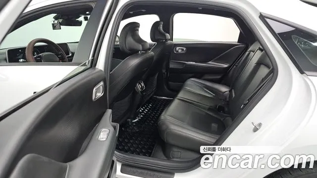 2023 Hyundai Ioniq 6 Long Range Sold VIN KMHM241AFPA002866 – undercarriage 2023 Hyundai Ioniq 6 Long Range Sold VIN KMHM241AFPA002866 – undercarriage