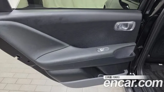 2023 Hyundai Ioniq 6 Long Range Sold VIN KMHM341AFPA010292 – interior seats