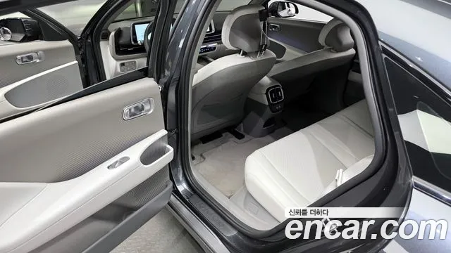 2023 Hyundai Ioniq 6 Long Range Sold VIN KMHM341AFPA012706 – side profile