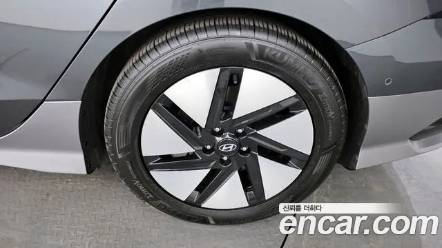 2023 Hyundai Ioniq 6 Long Range Sold VIN KMHM341AFPA012706 – photo 19