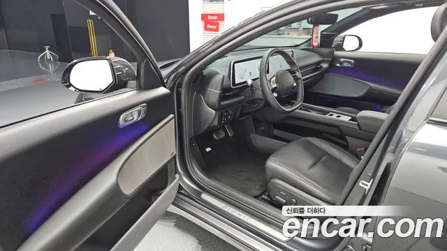 2023 Hyundai Ioniq 6 Long Range Sold VIN KMHM541AFPA045945 – front exterior