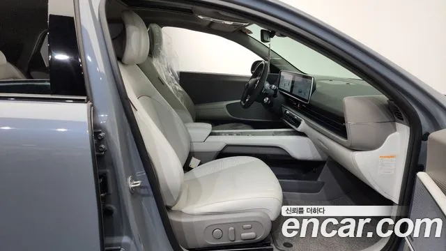 2023 Hyundai Ioniq 6 Long Range Sold VIN KMHM541AFPA055875 – exterior detail 2023 Hyundai Ioniq 6 Long Range Sold VIN KMHM541AFPA055875 – exterior detail