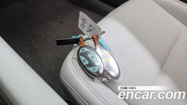 2023 Hyundai Ioniq 6 Long Range Sold VIN KMHM541AFPA055875 – photo 30 2023 Hyundai Ioniq 6 Long Range Sold VIN KMHM541AFPA055875 – photo 30