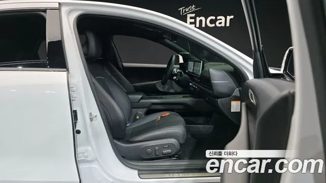 2023 Hyundai Ioniq 6 Long Range AWD Sold VIN KMHM541CPPA008229 – dashboard