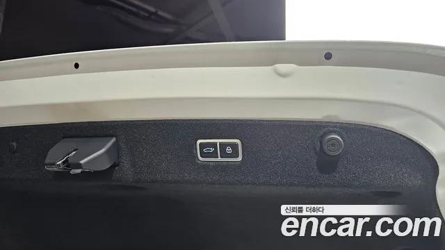 2023 Hyundai Ioniq 6 Long Range AWD Sold VIN KMHM541CPPA008807 – interior seats