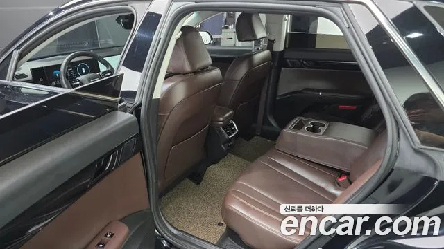 2023 Hyundai Grandeur Hybrid (GN7) Premium Sold VIN KMHN1411BPA000813 – interior seats